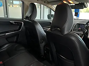Used 2012 Volvo XC60 R-Design White - Interior and Exterior details 16