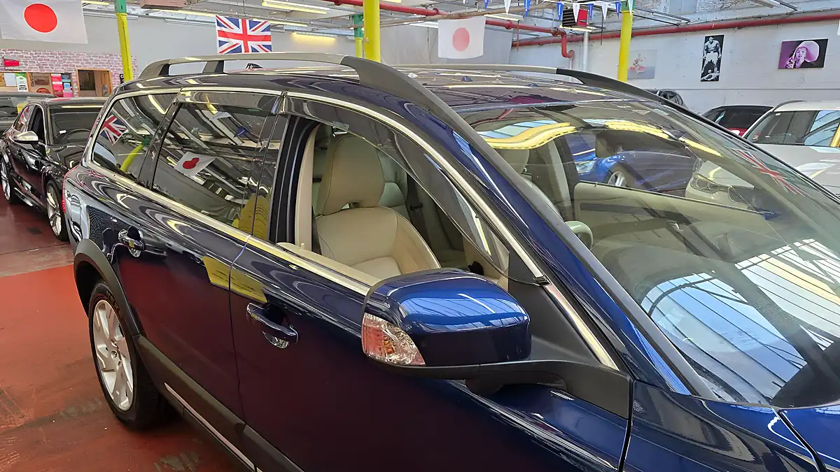Used 2012 Volvo XC70 Se Lux Ocean Race Blue - Interior and Exterior details 17