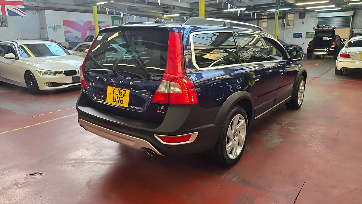 Used 2012 Volvo XC70 Se Lux Ocean Race Blue - Interior and Exterior details 3