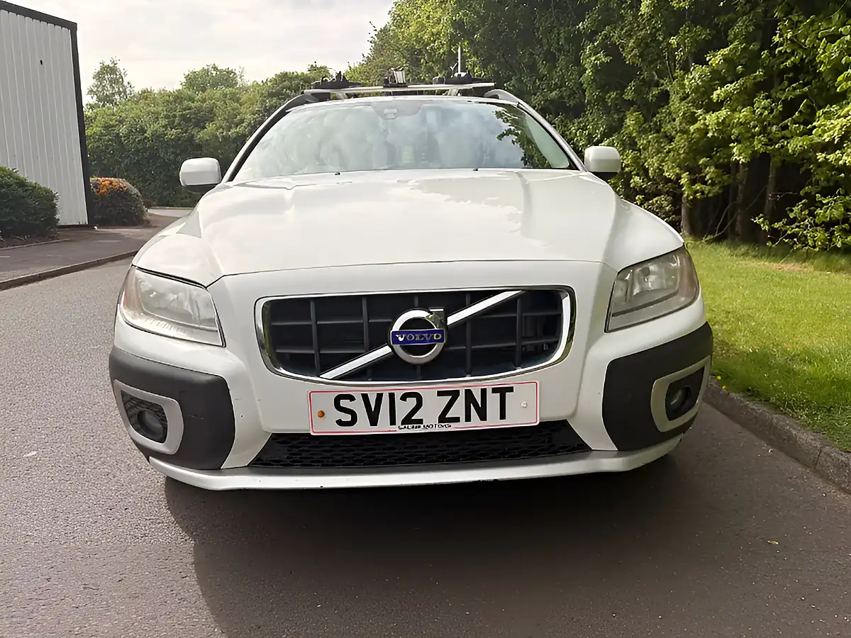 Used 2012 Volvo XC70 Se White - Interior and Exterior details 10