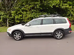 Used 2012 Volvo XC70 Se White - Interior and Exterior details 3