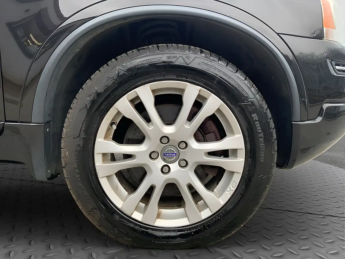 Used 2012 Volvo XC90 Executive Black - Interior and Exterior details 17