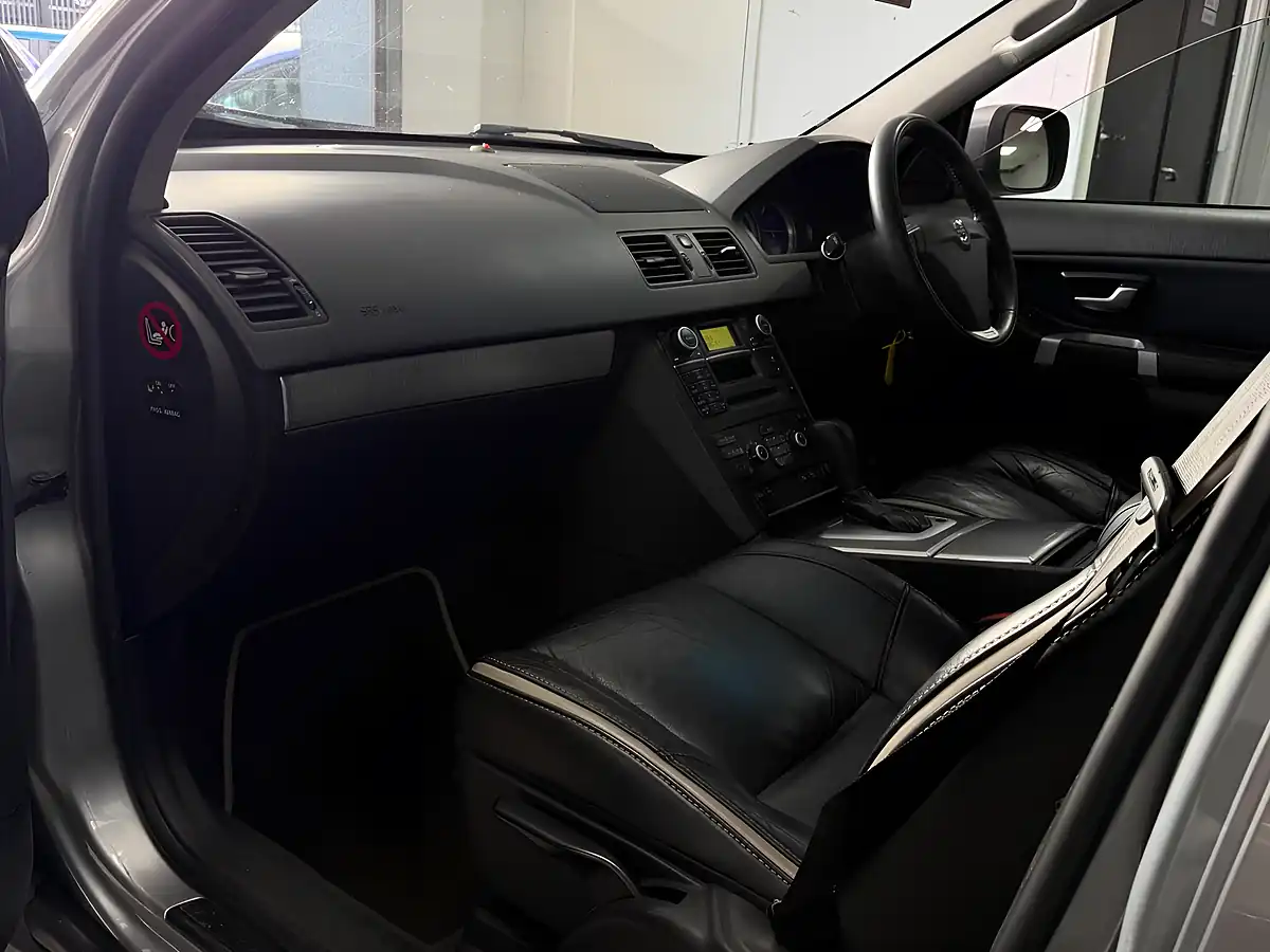 Used 2012 Volvo XC90 R-Design Silver - Interior and Exterior details 13