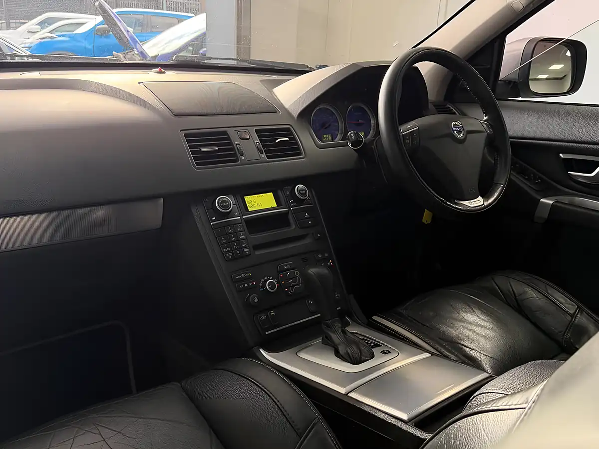 Used 2012 Volvo XC90 R-Design Silver - Interior and Exterior details 14