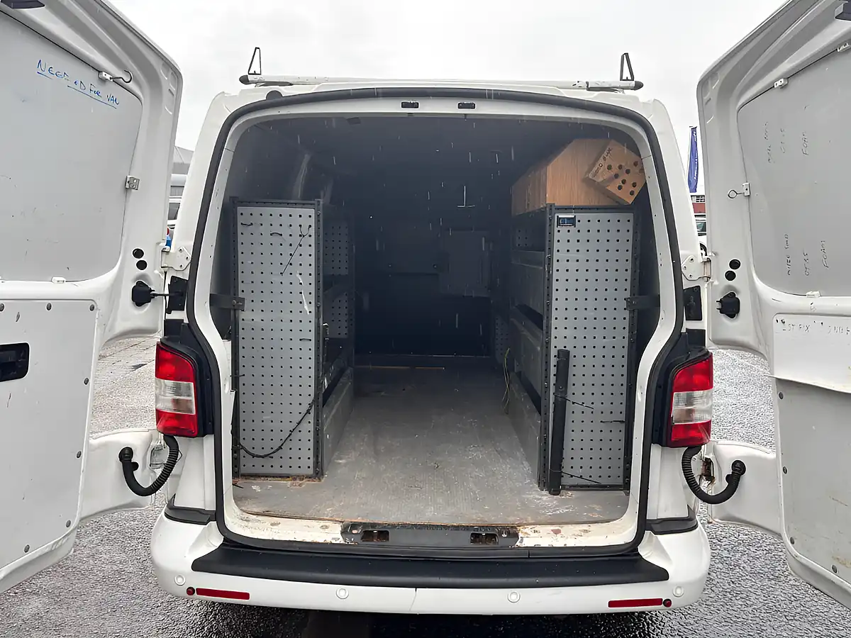 Used 2012 Vw Transporter T32 102 Lwb White - Interior and Exterior details 9