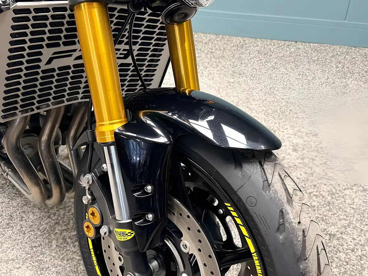 Used 2012 Yamaha Fz8 Black - Interior and Exterior details 11