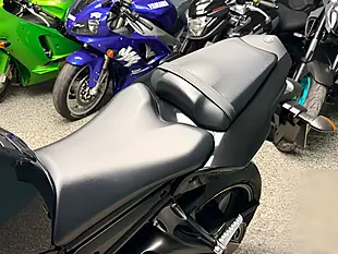 Used 2012 Yamaha Fz8 Black - Interior and Exterior details 15