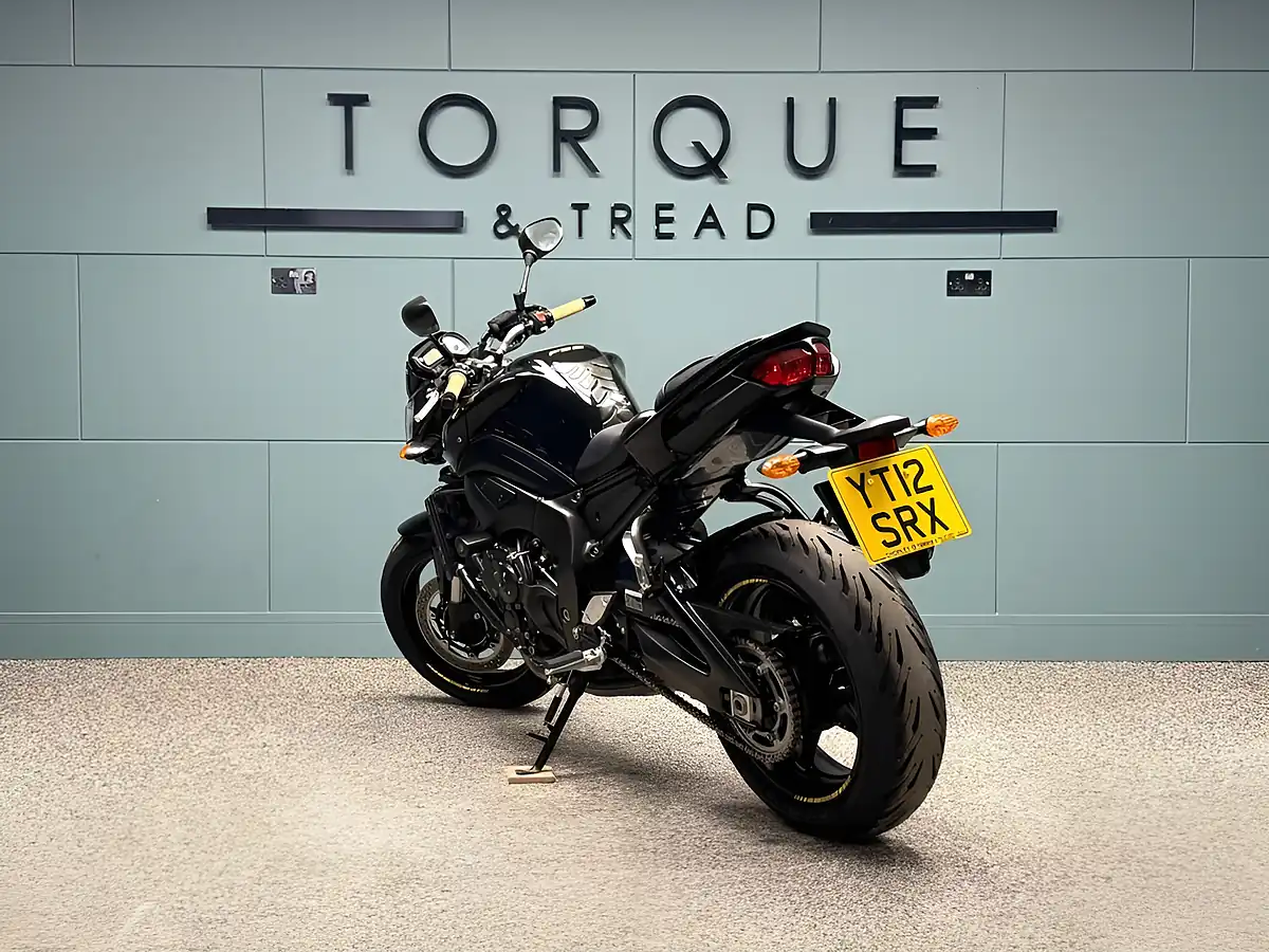 Used 2012 Yamaha Fz8 Black - Interior and Exterior details 6