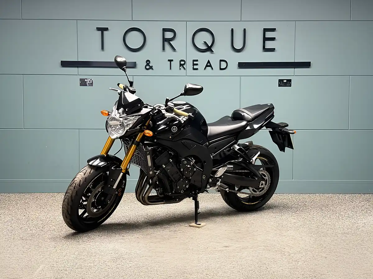 Used 2012 Yamaha Fz8 Black - Interior and Exterior details 9