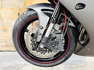 Used 2012 Yamaha R1 Big Bang Grey - Interior and Exterior details 14