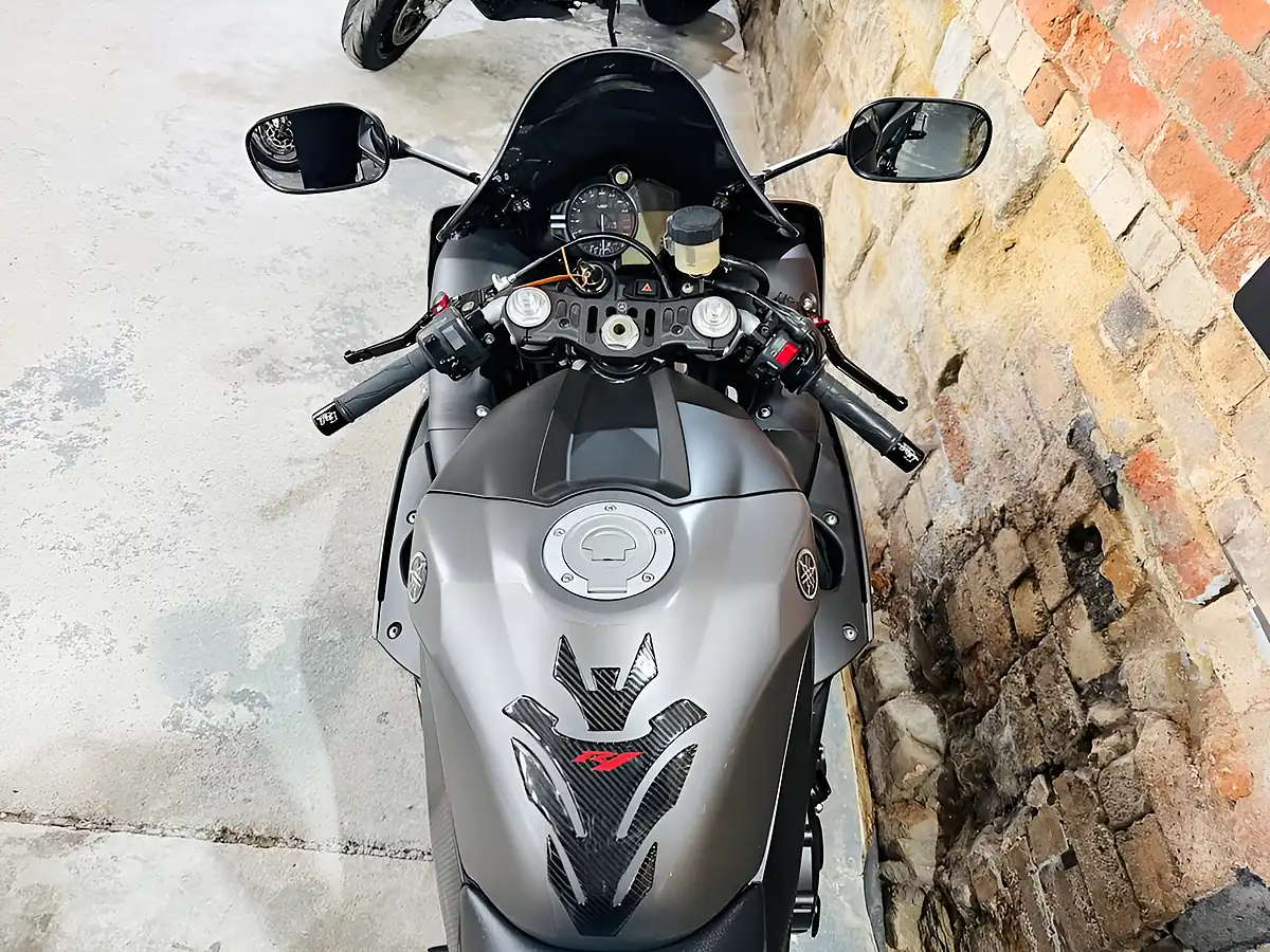 Used 2012 Yamaha R1 Big Bang Grey - Interior and Exterior details 20