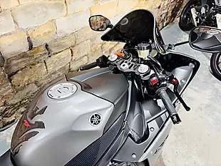 Used 2012 Yamaha R1 Big Bang Grey - Interior and Exterior details 8