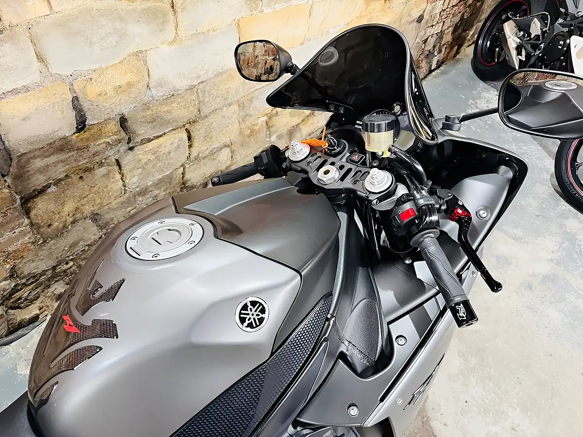 Used 2012 Yamaha R1 Big Bang Grey - Interior and Exterior details 8