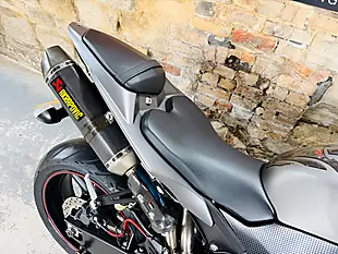 Used 2012 Yamaha R1 Big Bang Grey - Interior and Exterior details 9