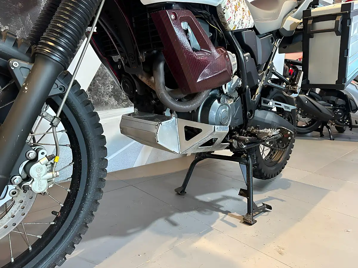 Used 2012 Yamaha XT600 Xt White - Interior and Exterior details 10