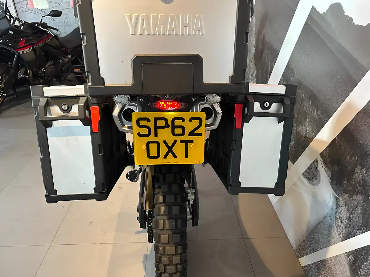 Used 2012 Yamaha XT600 Xt White - Interior and Exterior details 11