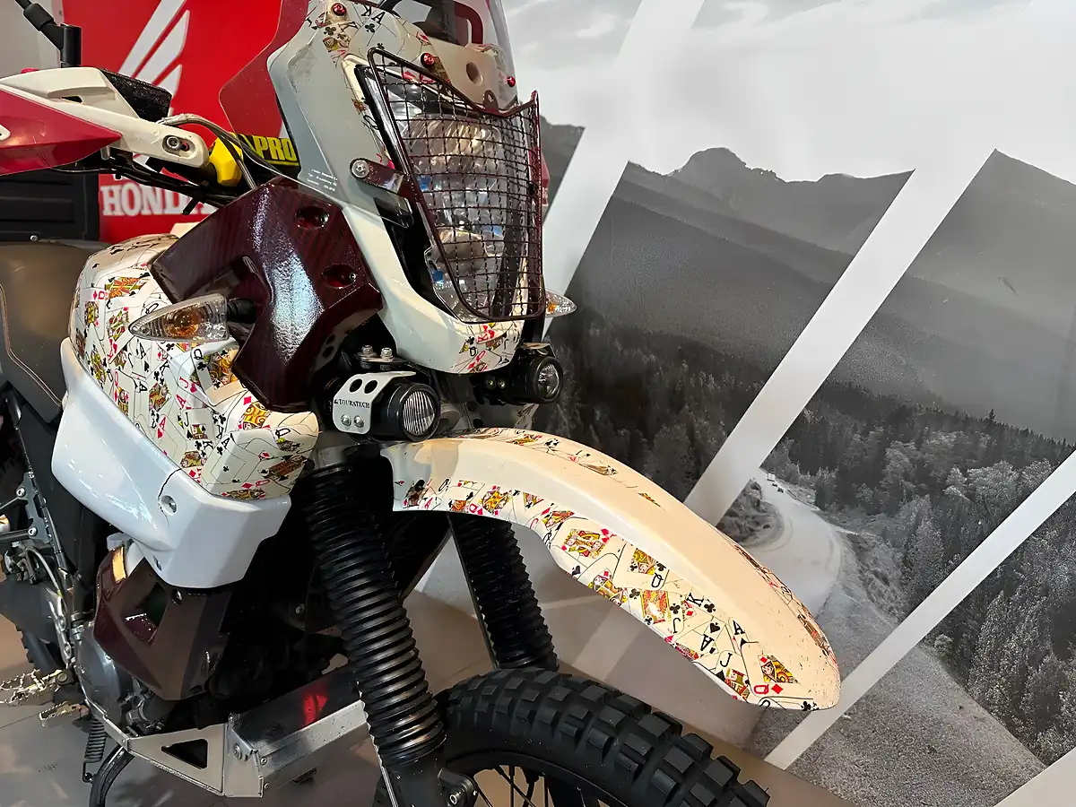 Used 2012 Yamaha XT600 Xt White - Interior and Exterior details 2