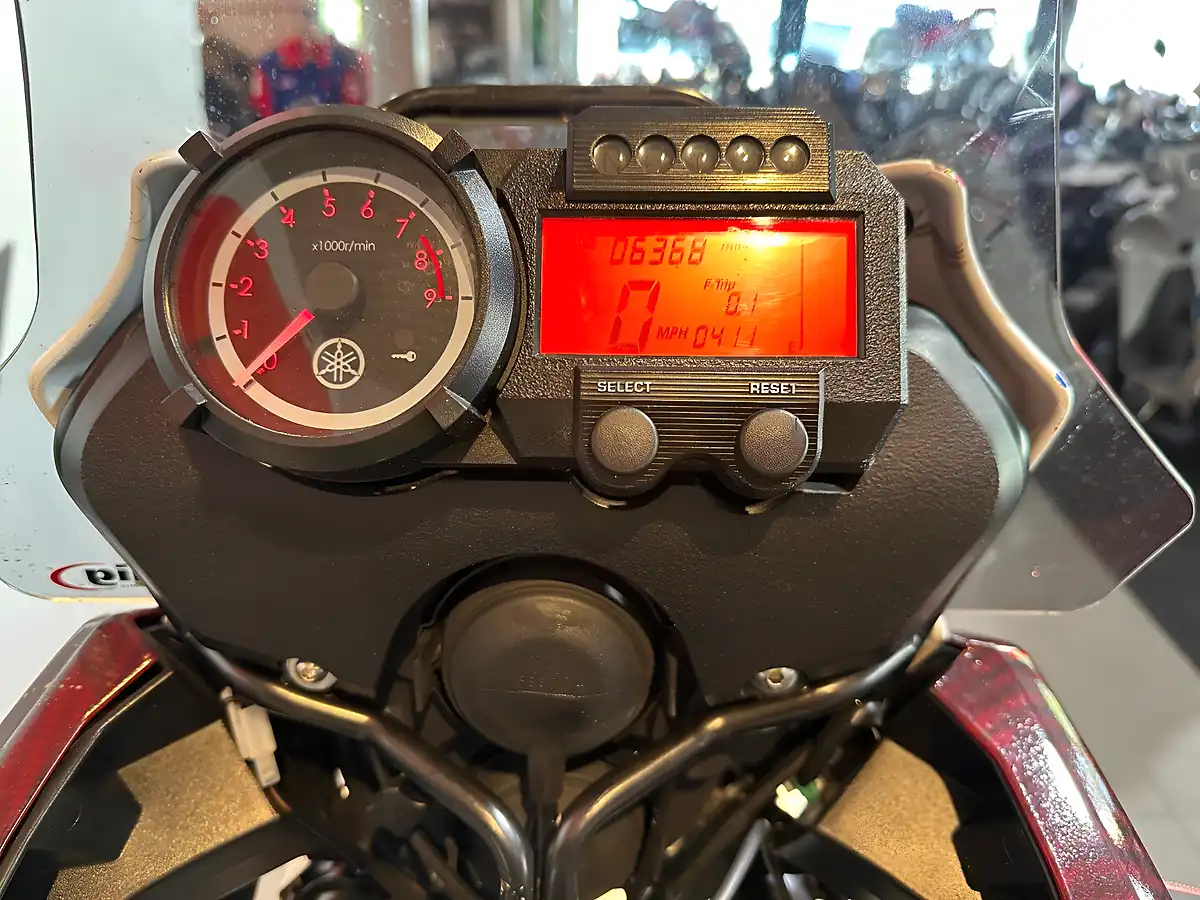 Used 2012 Yamaha XT600 Xt White - Interior and Exterior details 6