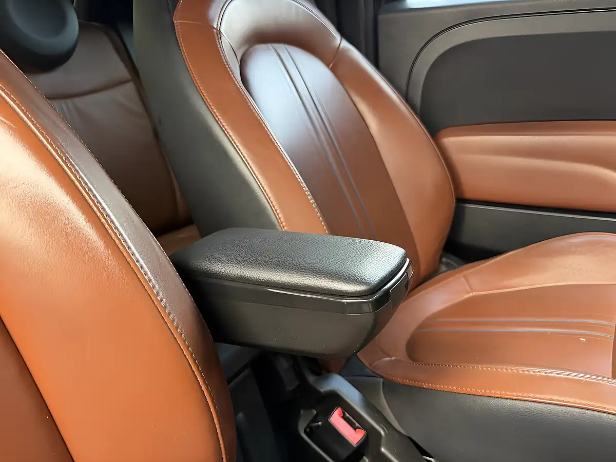 Used 2013 Abarth 595 Turismo Black - Interior and Exterior details 10