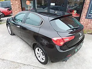 Used 2013 Alfa Romeo Giulietta Lusso Black - Interior and Exterior details 12