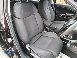 Used 2013 Alfa Romeo Giulietta Lusso Black - Interior and Exterior details 18