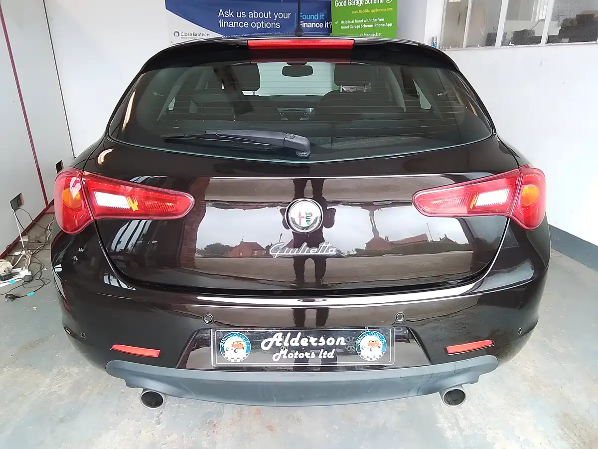 Used 2013 Alfa Romeo Giulietta Lusso Black - Interior and Exterior details 9