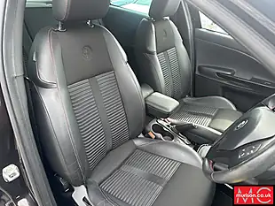 Used 2013 Alfa Romeo Giulietta Veloce Black - Interior and Exterior details 18