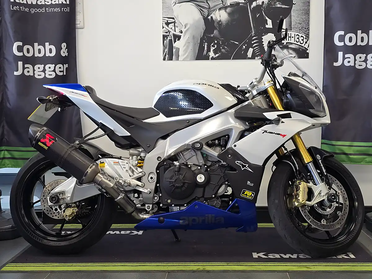 Used 2013 Aprilia Tuono V4 1000 White - Front View
