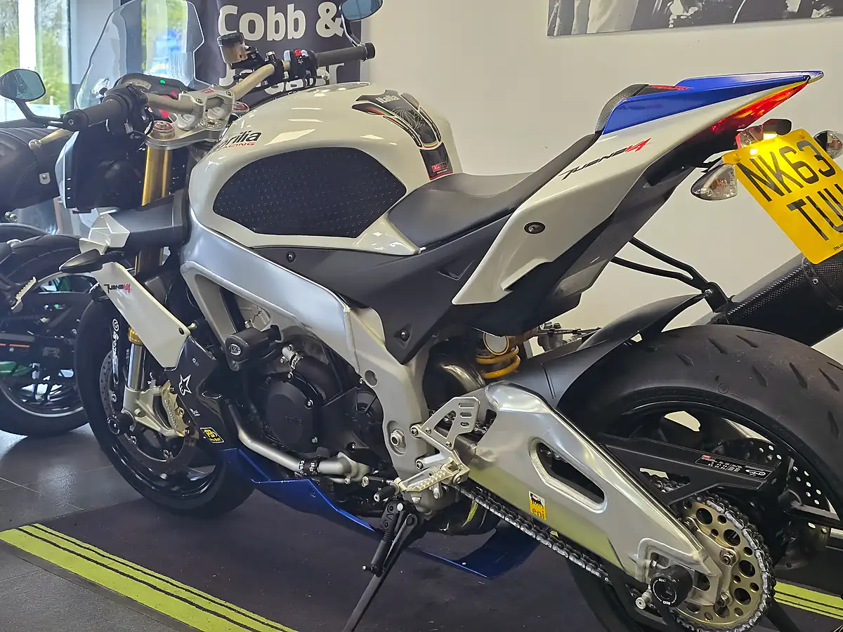 Used 2013 Aprilia Tuono V4 1000 White - Interior and Exterior details 13