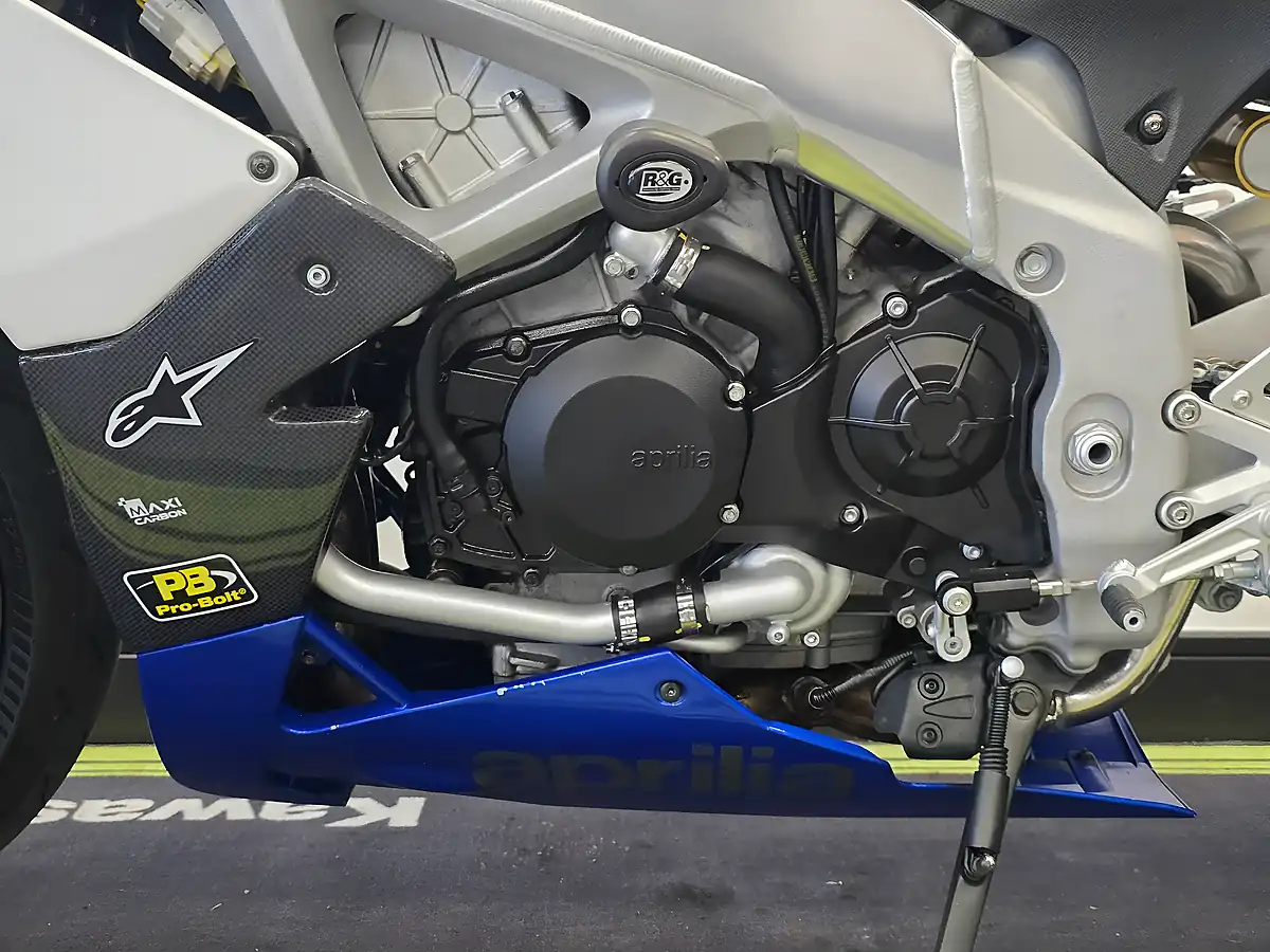 Used 2013 Aprilia Tuono V4 1000 White - Interior and Exterior details 14