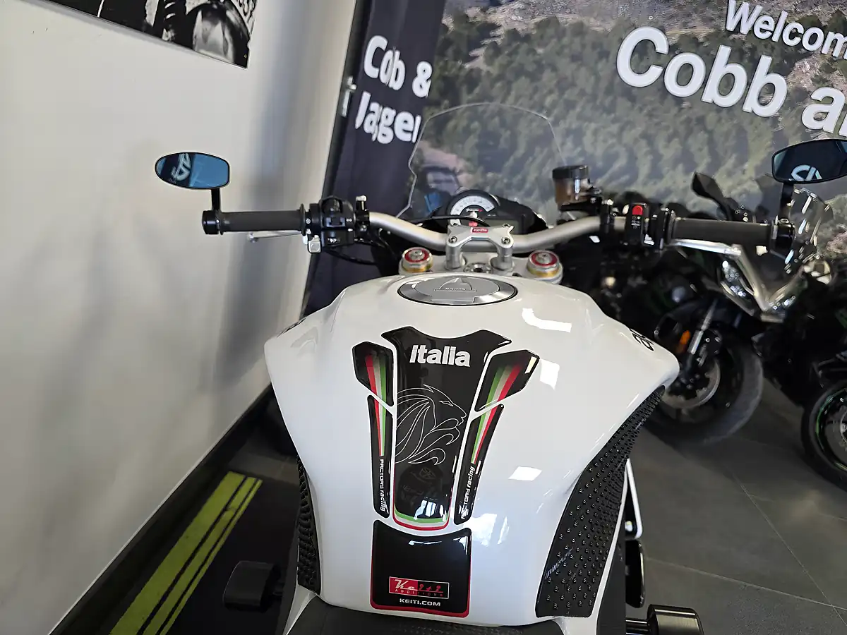 Used 2013 Aprilia Tuono V4 1000 White - Interior and Exterior details 8