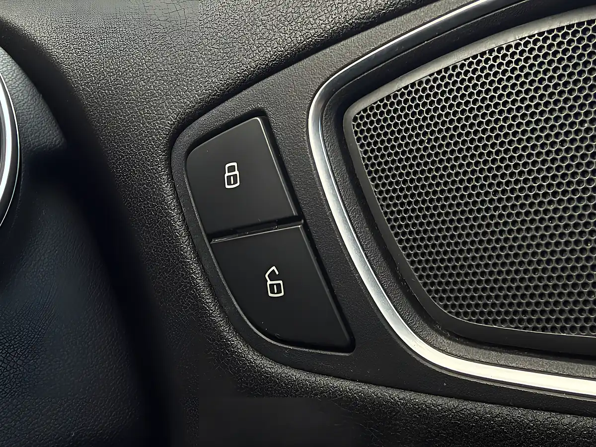 Used 2013 Audi A1 S Line White - Interior and Exterior details 19