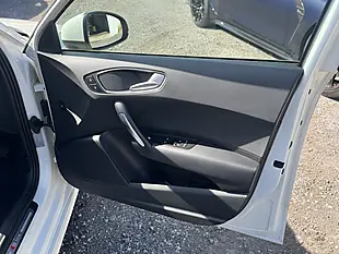 Used 2013 Audi A1 S Line White - Interior and Exterior details 10