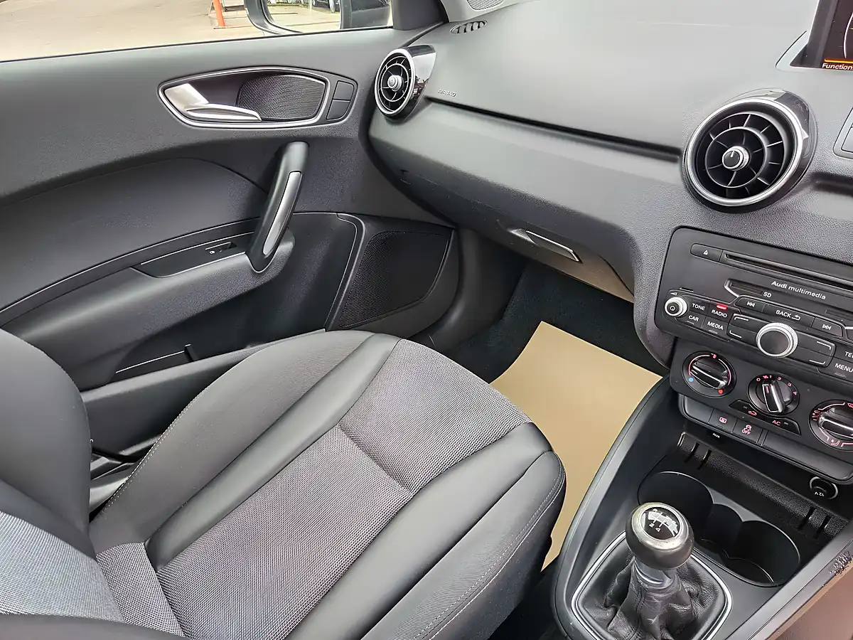 Used 2013 Audi A1 Sport Black - Interior and Exterior details 10