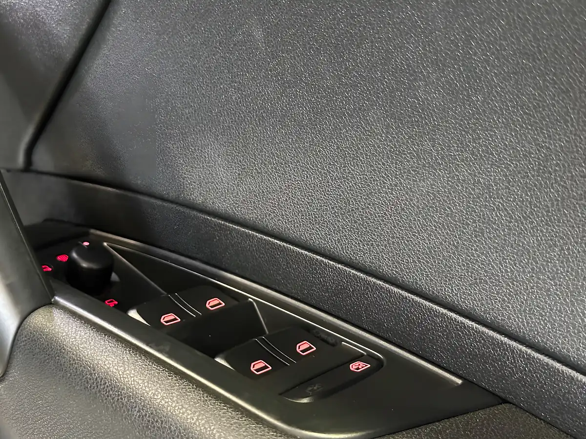 Used 2013 Audi A1 Sport Sportback White - Interior and Exterior details 11