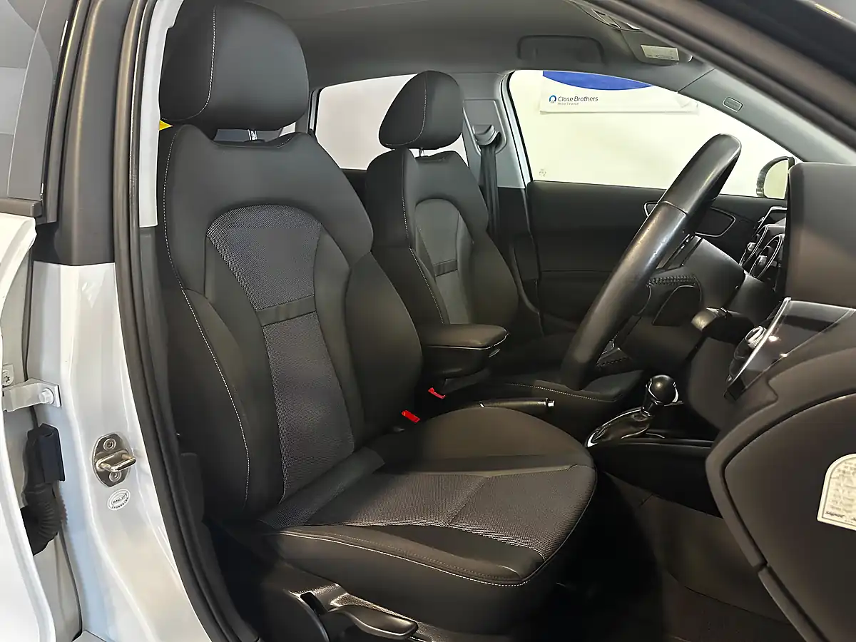Used 2013 Audi A1 Sport Sportback White - Interior and Exterior details 12