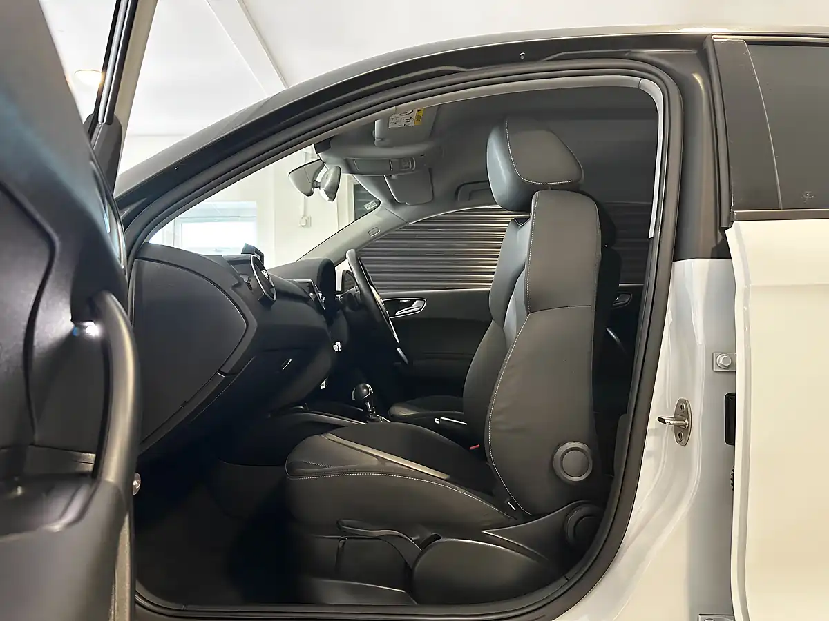 Used 2013 Audi A1 Sport Sportback White - Interior and Exterior details 14