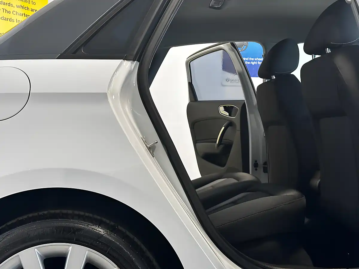 Used 2013 Audi A1 Sport Sportback White - Interior and Exterior details 16