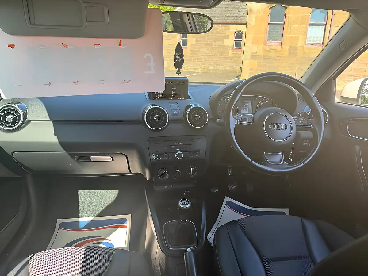 Used 2013 Audi A1 Sport Sportback White - Interior and Exterior details 13