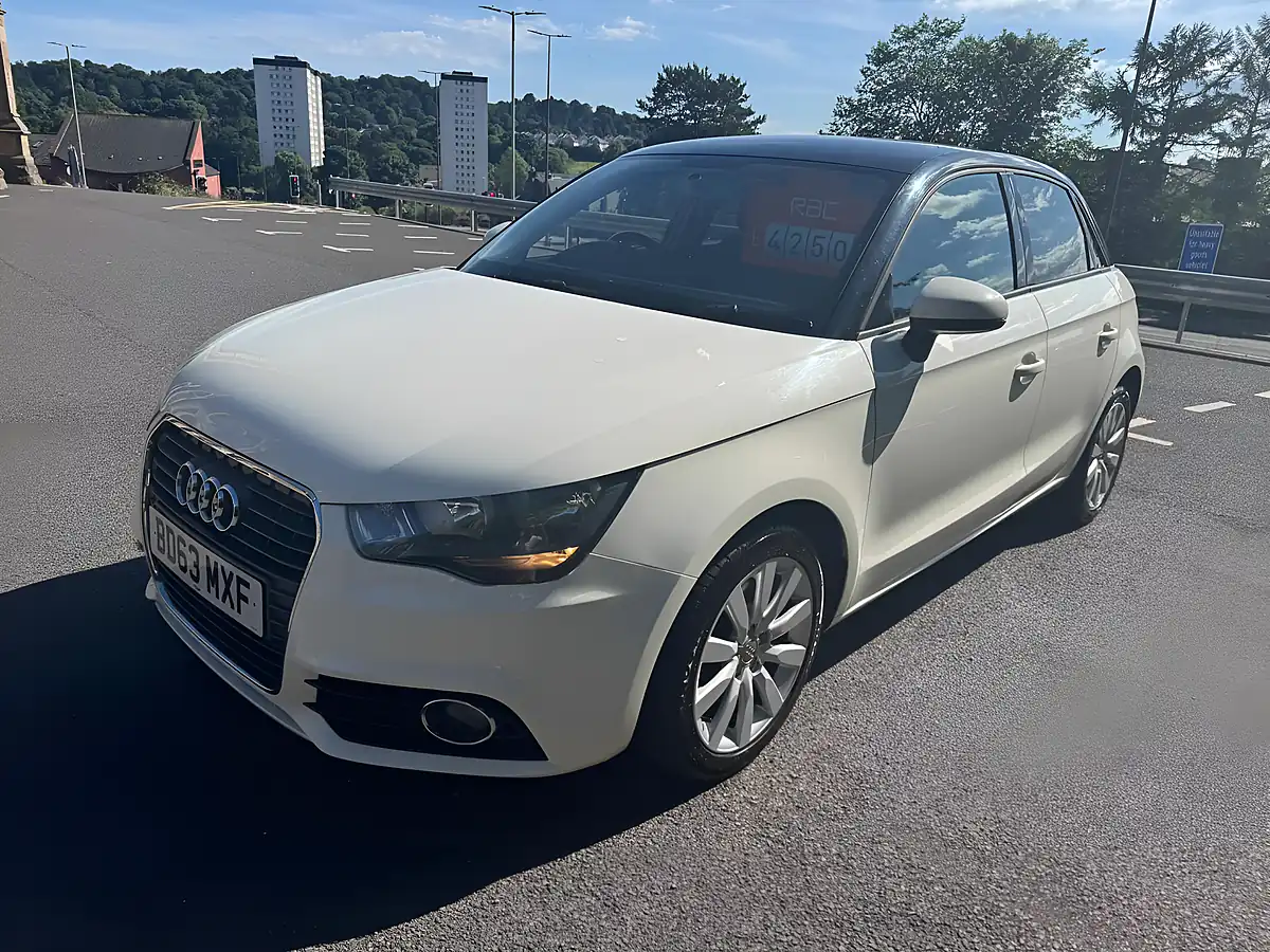 Used 2013 Audi A1 Sport Sportback White - Interior and Exterior details 3