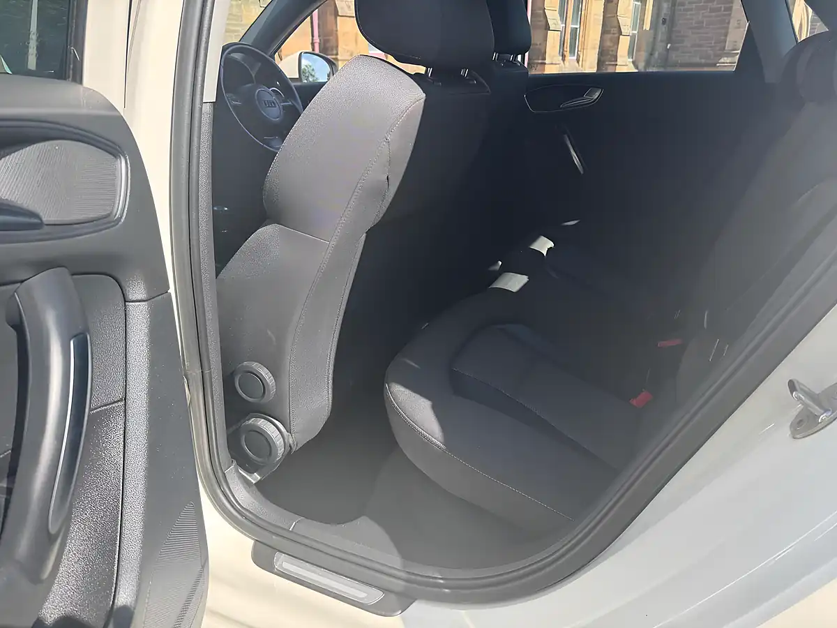 Used 2013 Audi A1 Sport Sportback White - Interior and Exterior details 7