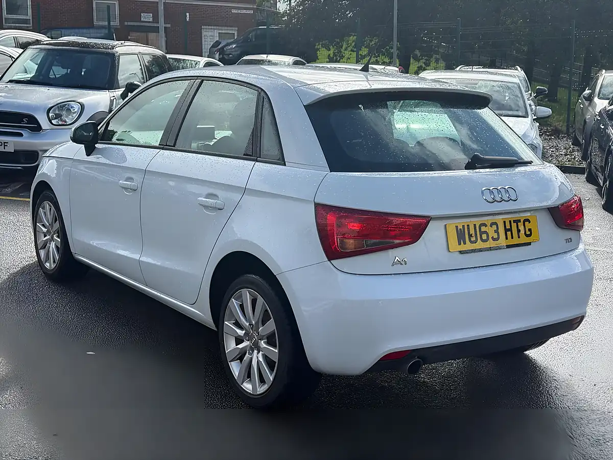 Used 2013 Audi A1 Sport Sportback White - Interior and Exterior details 5