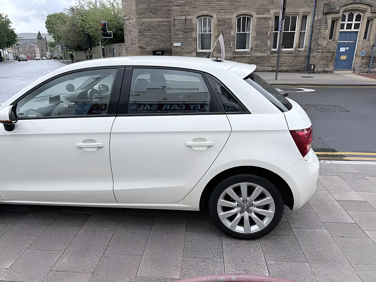 Used 2013 Audi A1 Sport White - Interior and Exterior details 9
