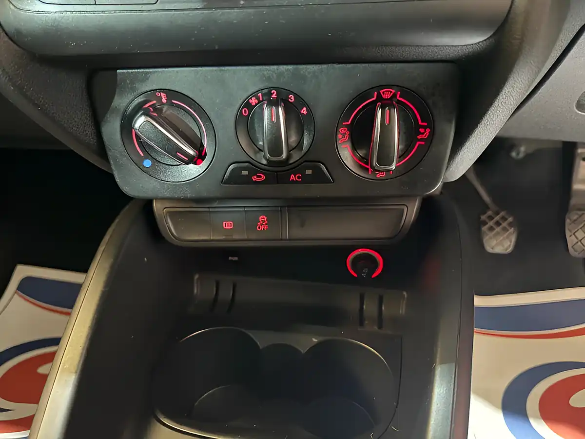 Used 2013 Audi A1 Sport White - Interior and Exterior details 12