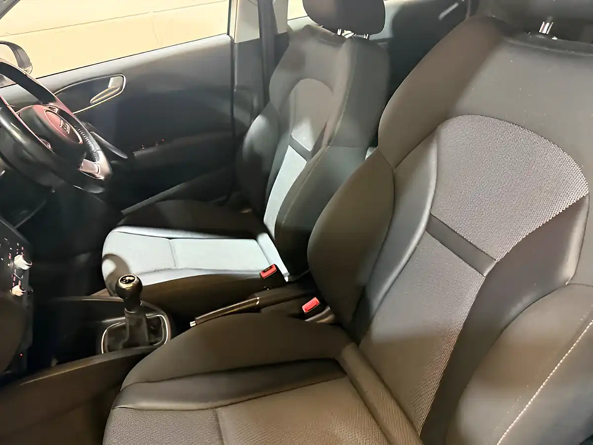 Used 2013 Audi A1 Sport White - Interior and Exterior details 18