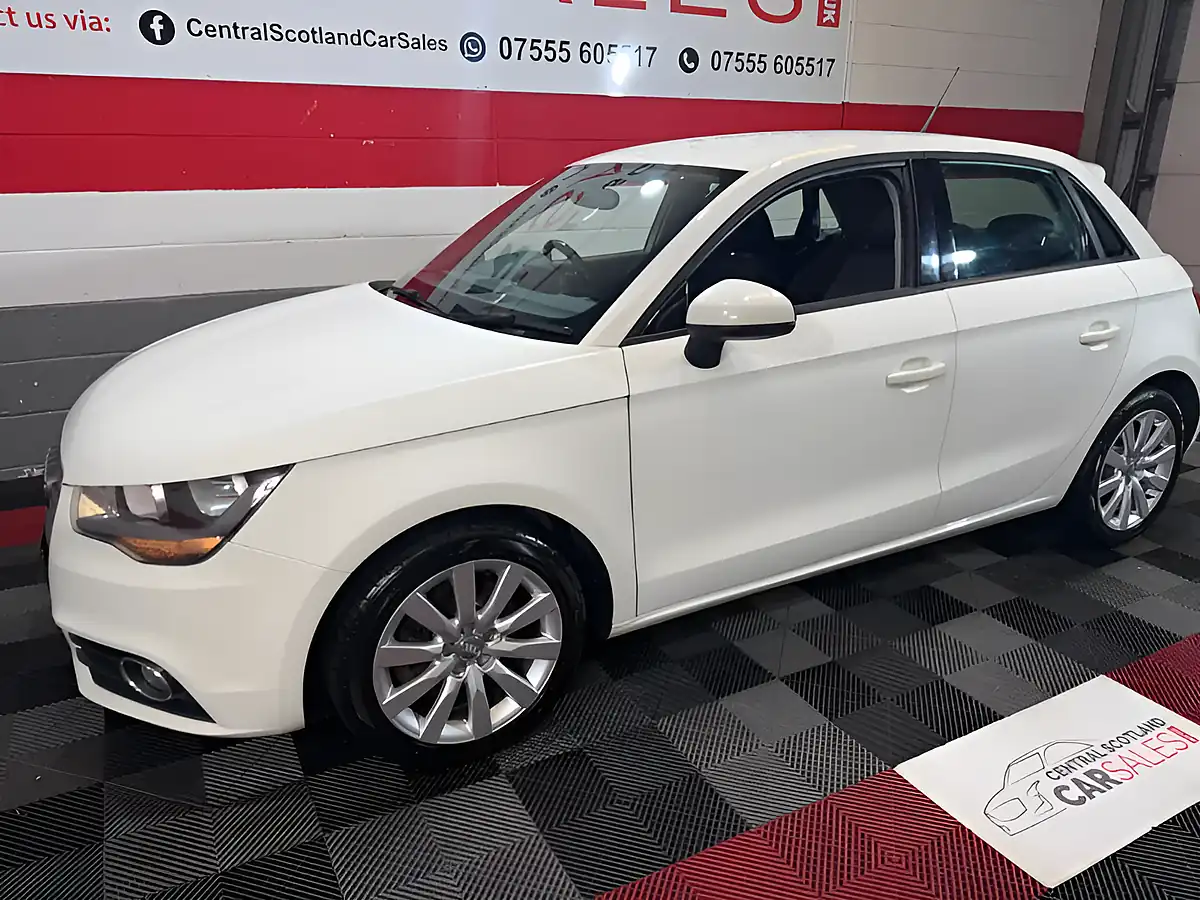 Used 2013 Audi A1 Sport White - Interior and Exterior details 2