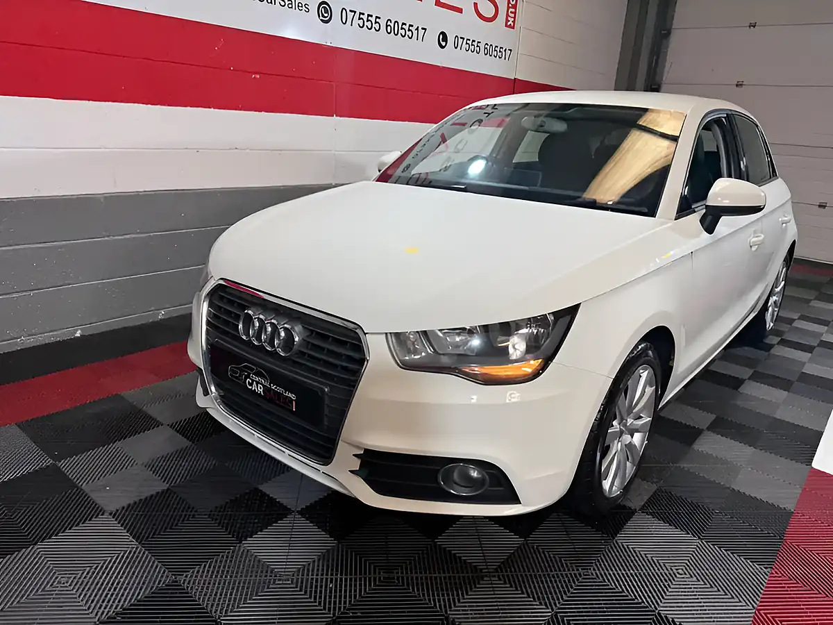 Used 2013 Audi A1 Sport White - Interior and Exterior details 5