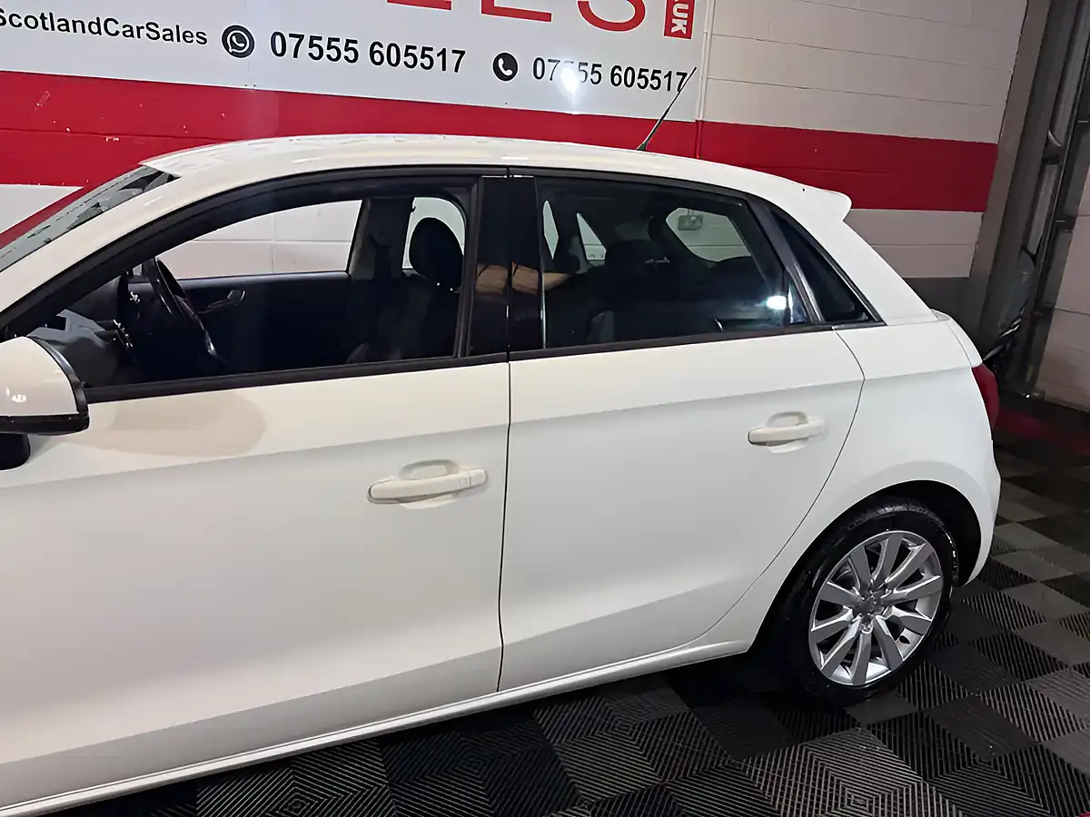 Used 2013 Audi A1 Sport White - Interior and Exterior details 9