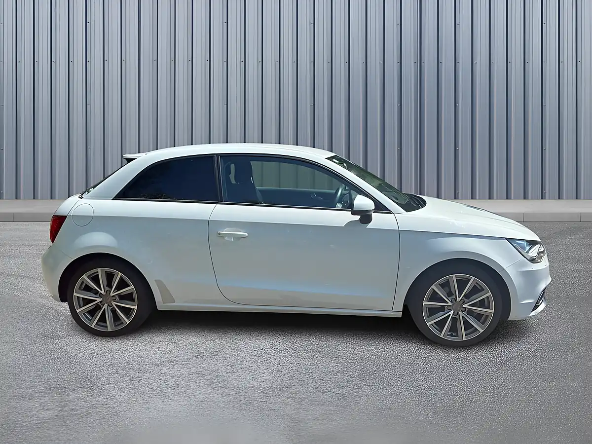 Used 2013 Audi A1 Sport White - Interior and Exterior details 7