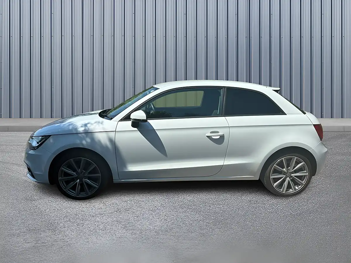 Used 2013 Audi A1 Sport White - Interior and Exterior details 8